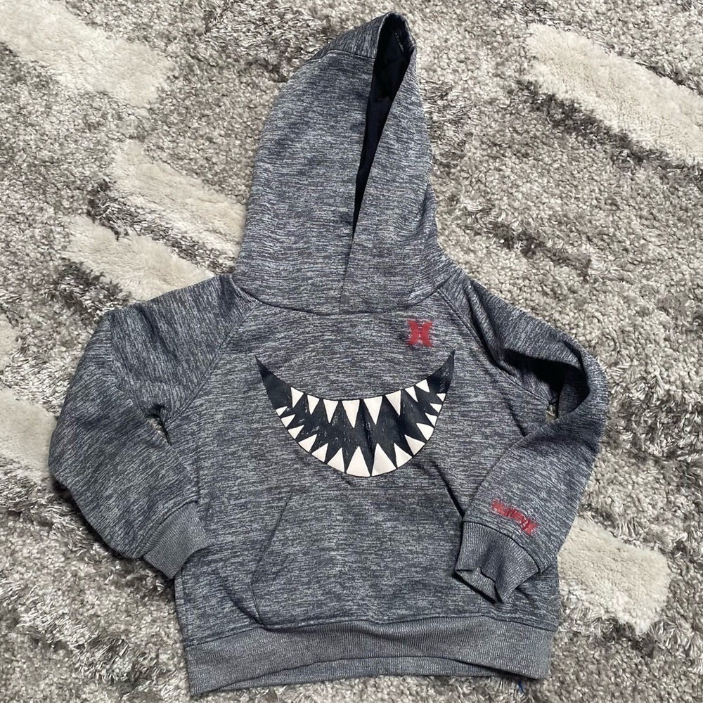 Hurley x Nike collab therma fit grey shark teeth hoodie size 2T